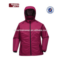 Chaqueta rompevientos Fabricante de ropa Ecoach Chaqueta impermeable de poliéster personalizada OEM